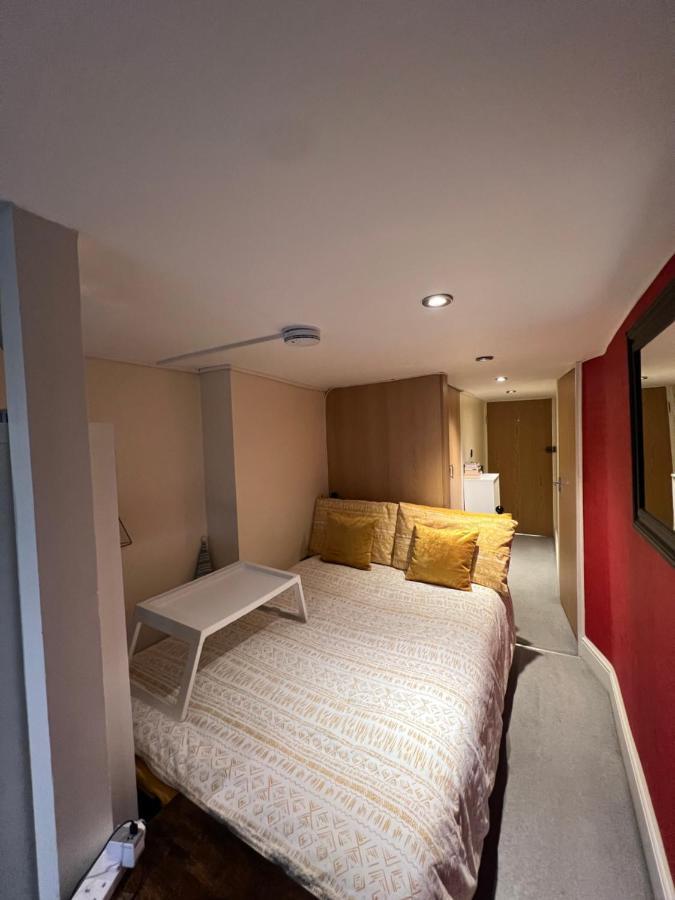 Comfy Apartment - Finchley Road Londra Exterior foto
